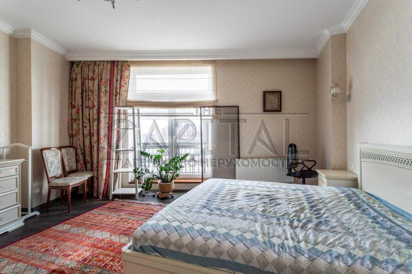 Spacious 130m² Apartment in Panorama na Pechersku Complex