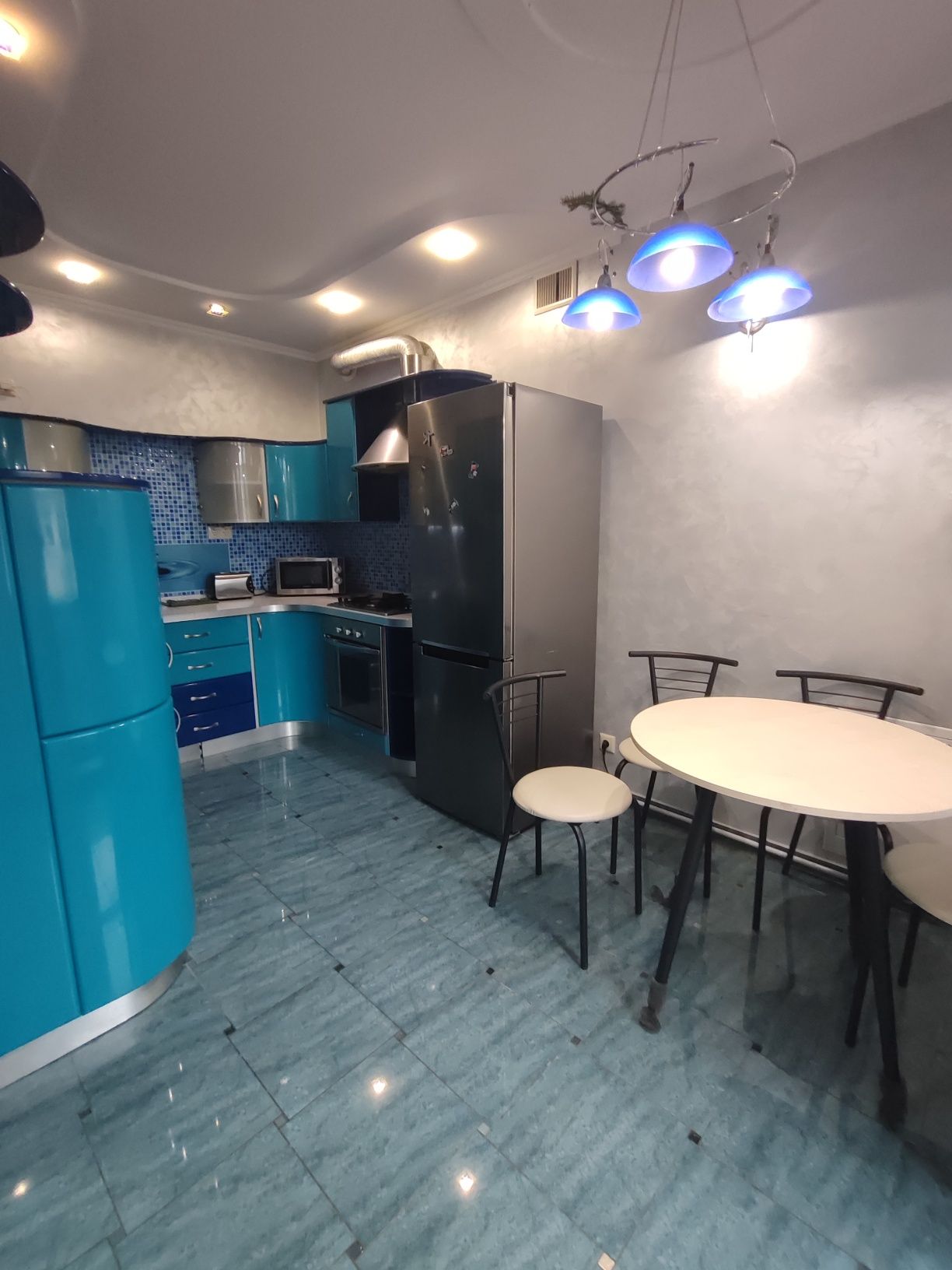 Modern 2-Bedroom Apartment Near Transport Hub Uzhhorod