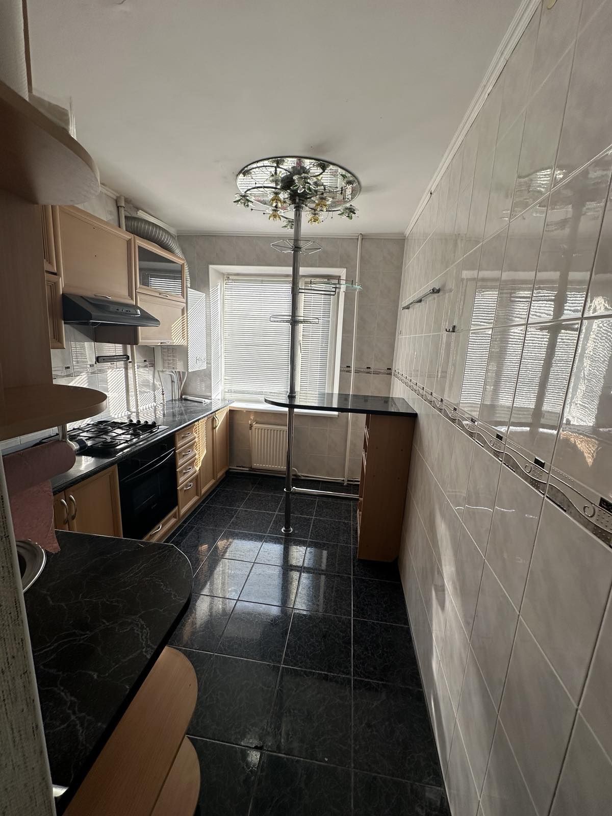 3-Room Apartment Near Dendropark with Gas Heating