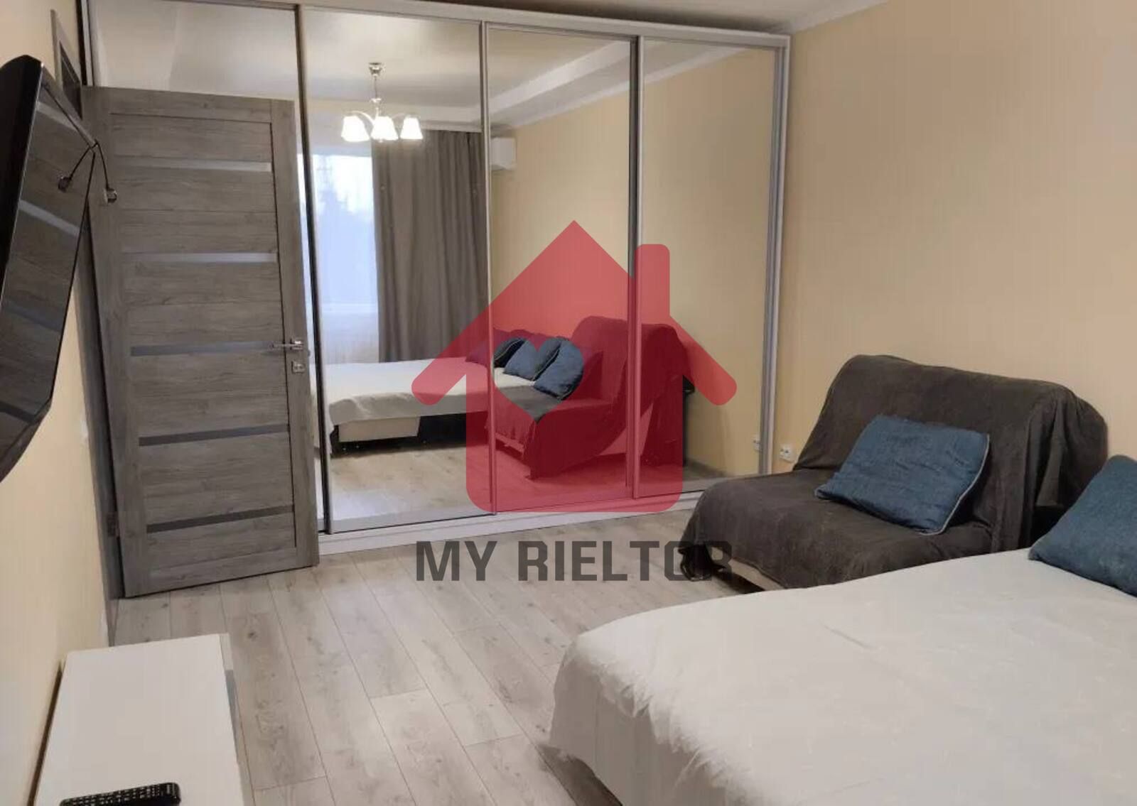 1-Bedroom Apartment in Bozdosh with Gas Heating