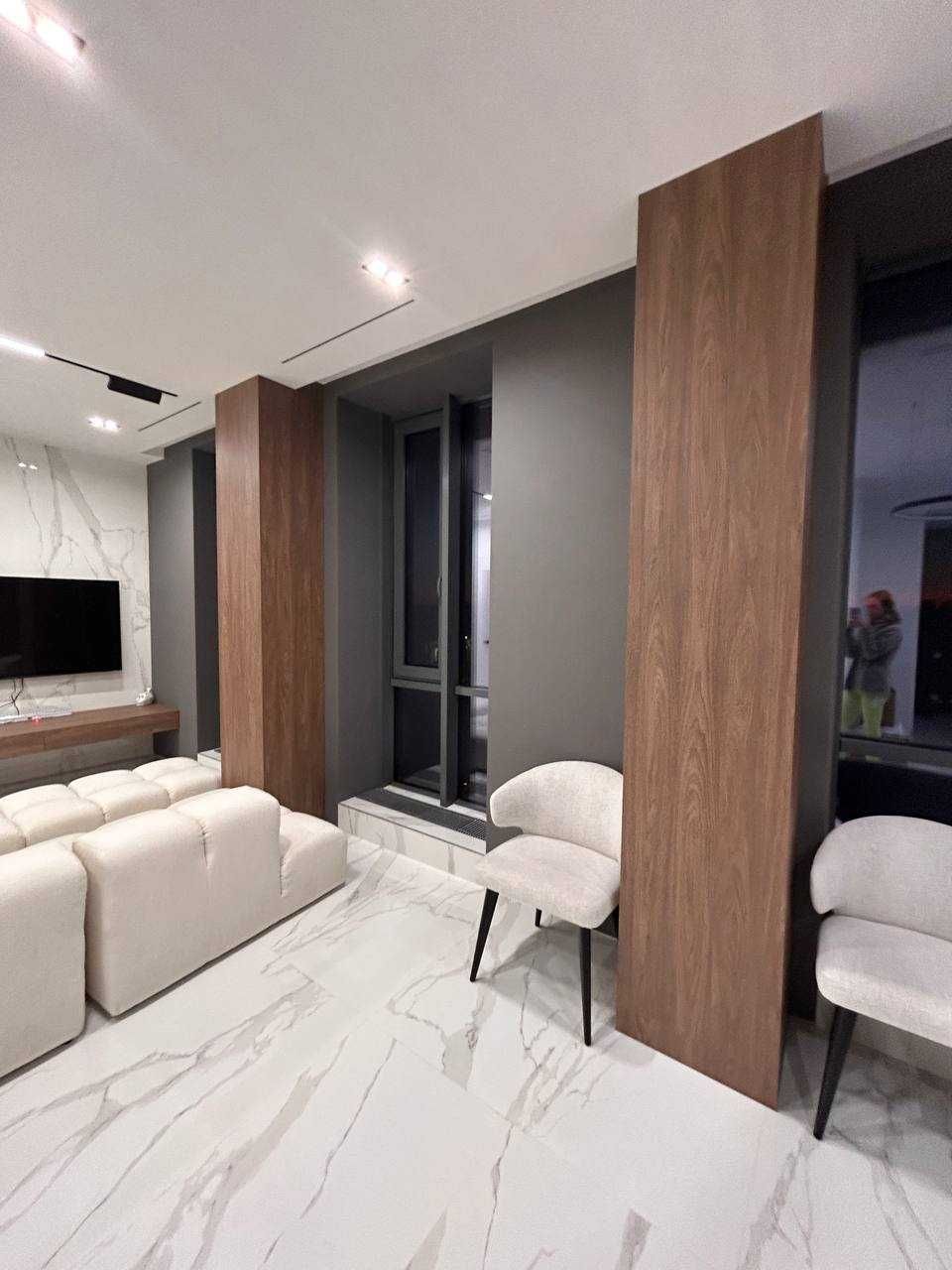 Modern One-Bedroom Apartment in Chkalov Tower
