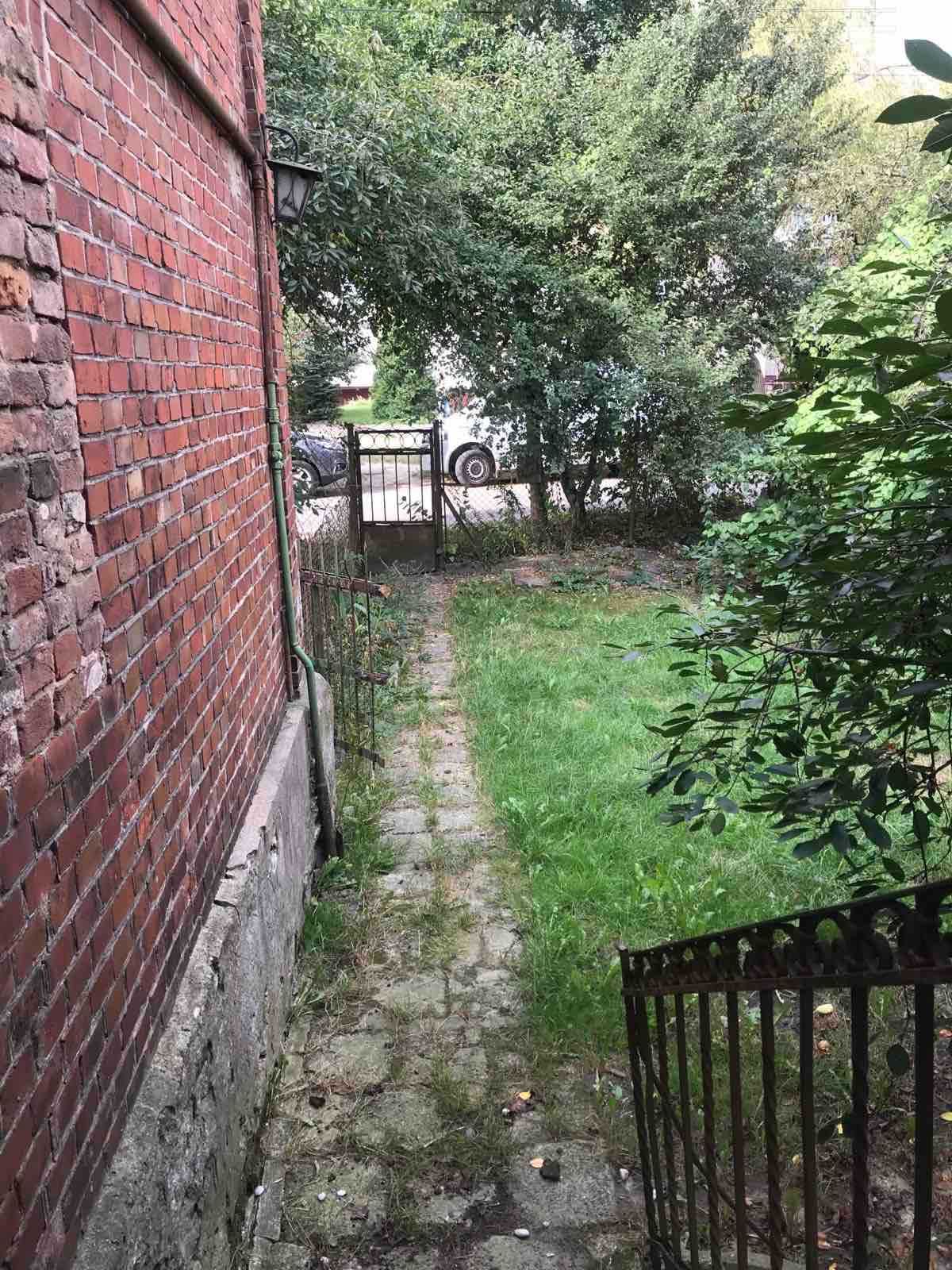 2-Room Apartment in Historic Building with Private Yard