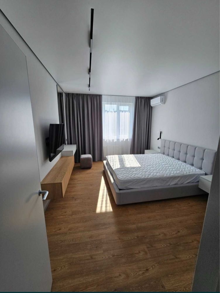 Modern One-Bedroom Apartment with Ergonomic Design in Goloseevo Complex