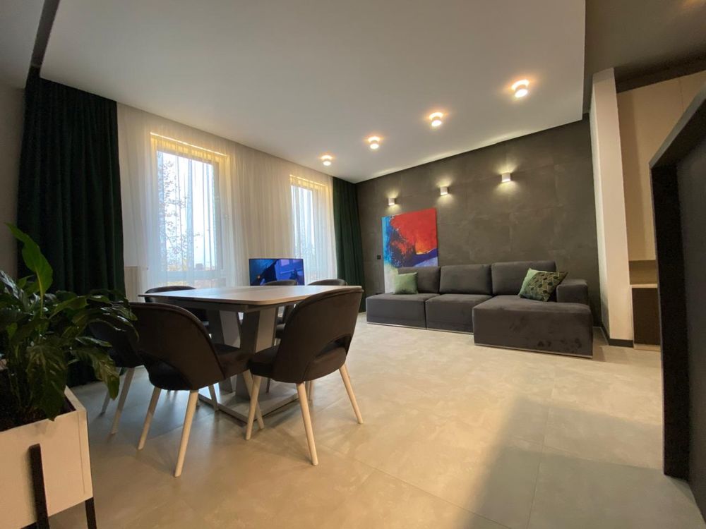 Stylish 1.5-room apartment in city center with designer interior