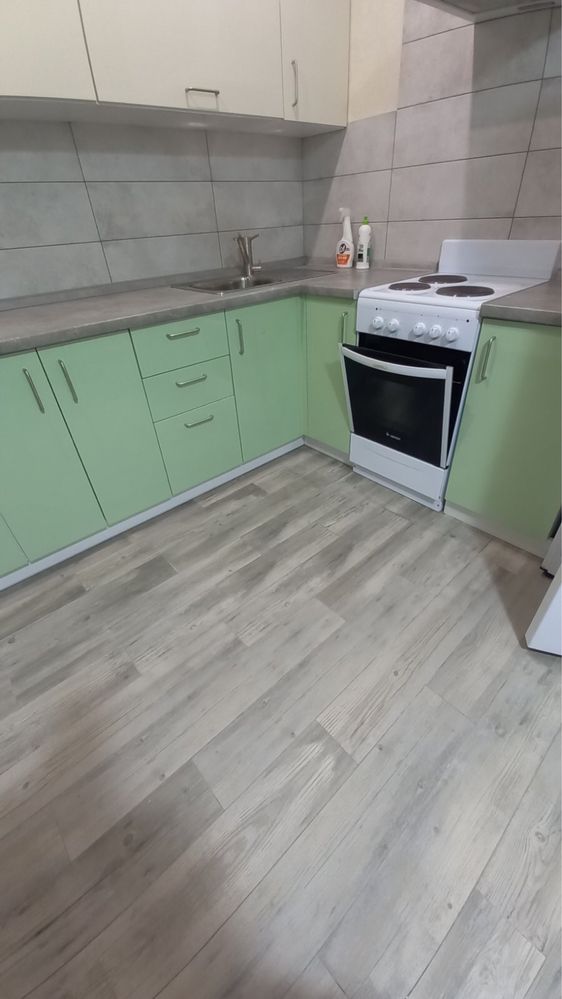 Modern 1-Bedroom Apartment Near Pochayna Metro