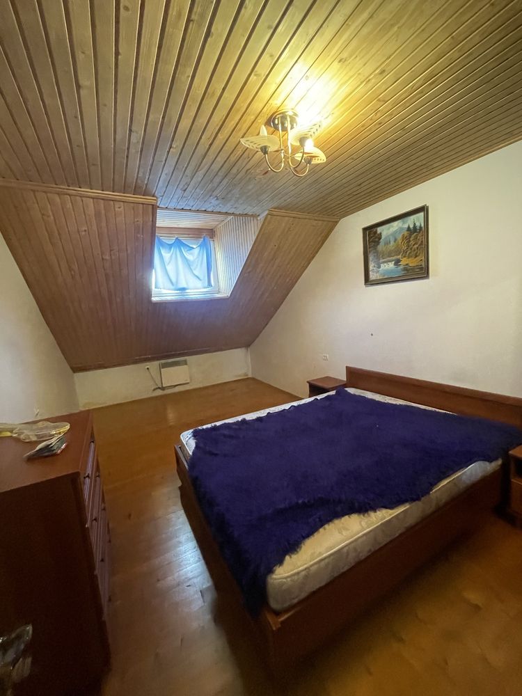 Two-level apartment on Tykhoho Street with electric heating and balcony