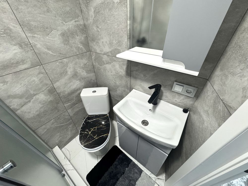 Modern Apartment in Mukachevo - Central Location, River View