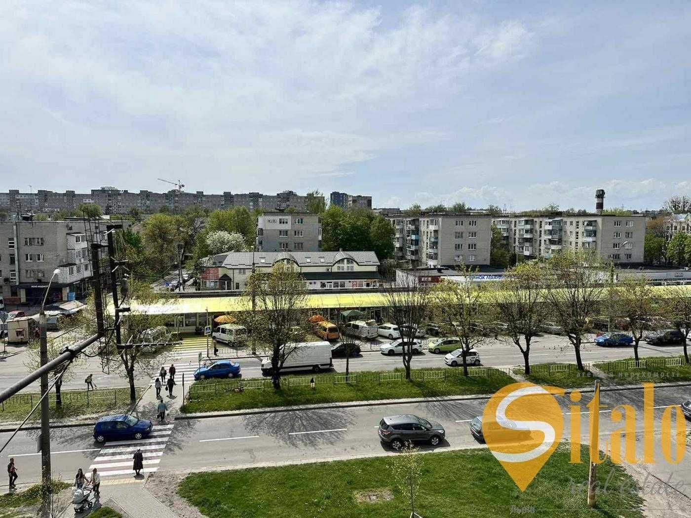 Cozy 1-Bedroom Apartment with Wardrobe and Balcony in Lviv