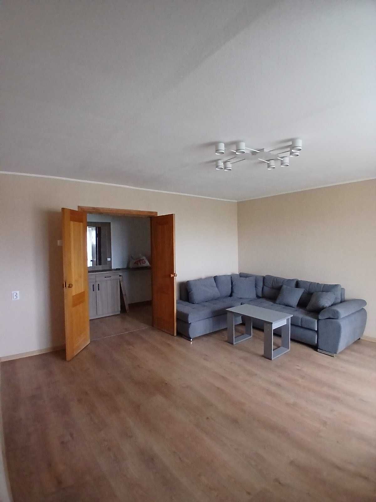 Two-room apartment on Hetman Petro Doroshenko Street with good renovation