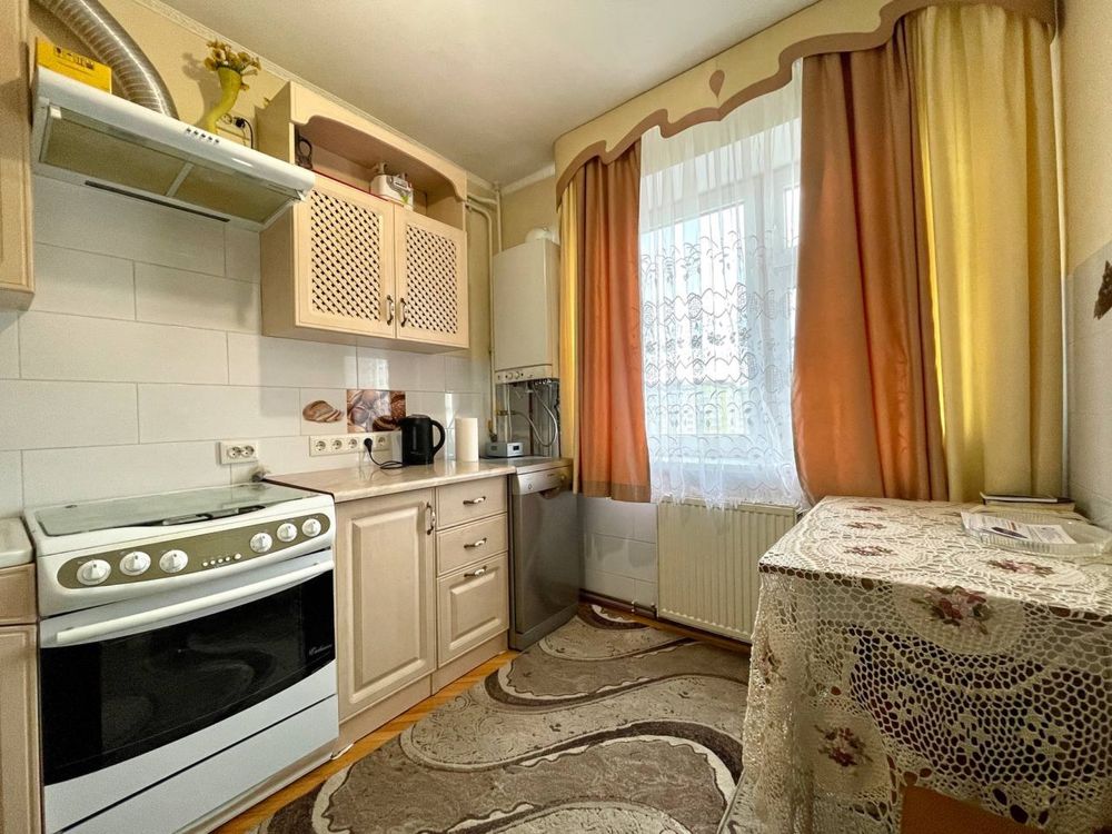 Two-room apartment on Stusa Street with modern amenities