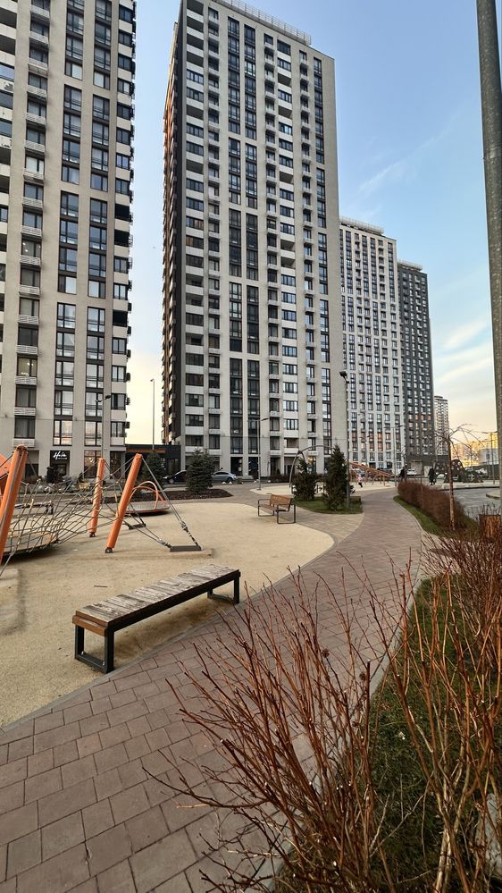 2-Room Apartment in Seven Complex, Dniprovska Embankment, Fully Furnished
