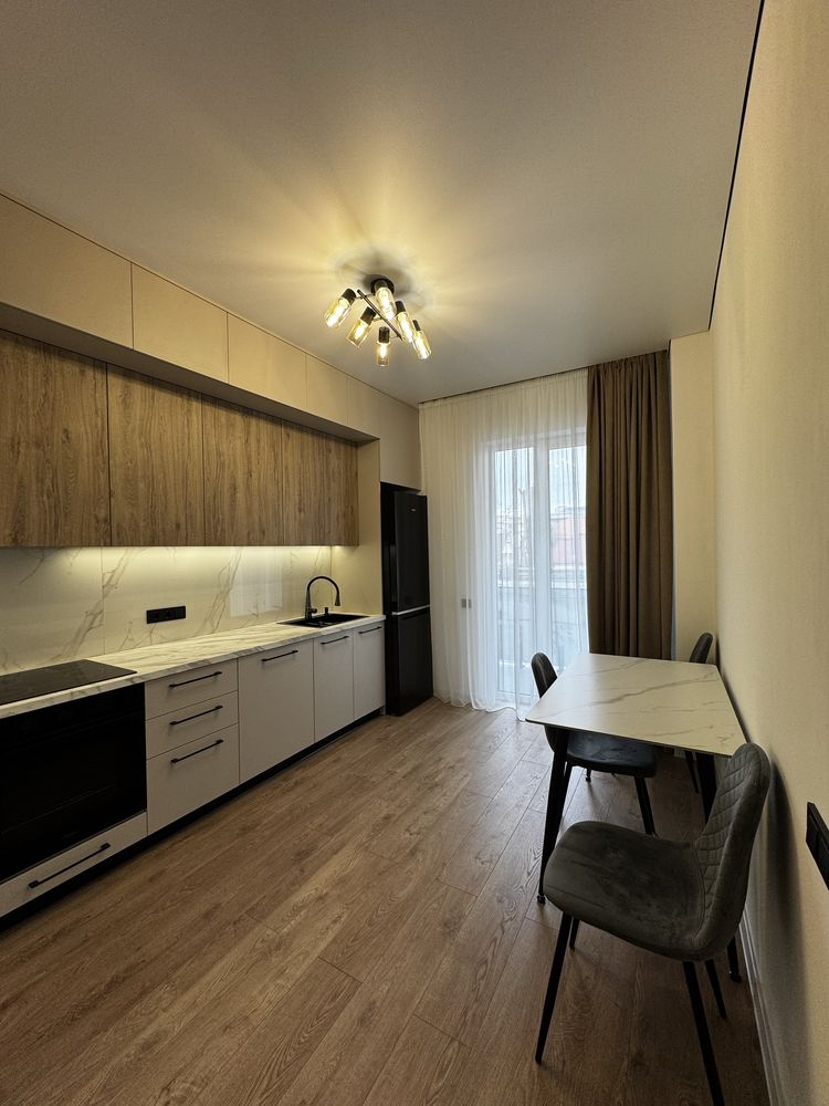 Modern One-Bedroom Apartment in City Center