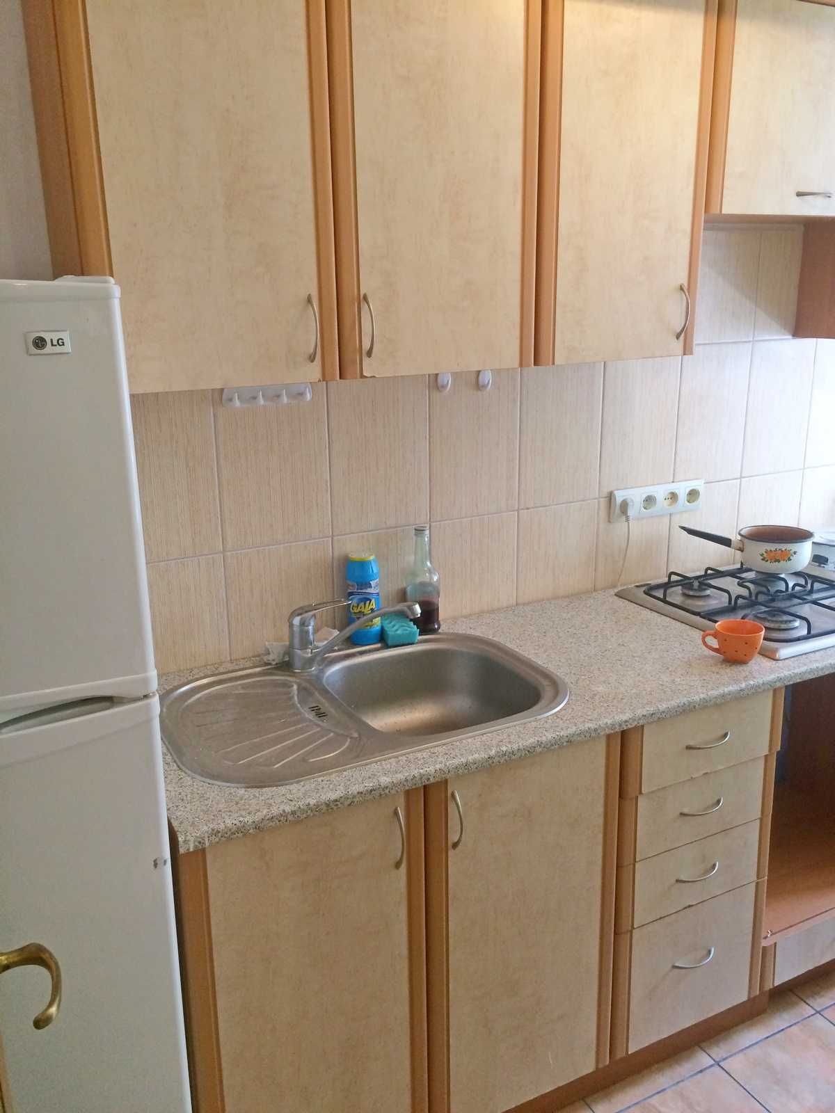 Modern Apartment Near Pecherska Metro Station