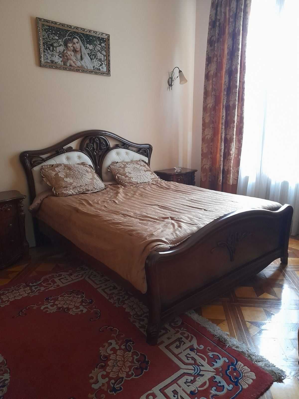 Spacious 110 m² Apartment in Lviv City Center with Classic Style