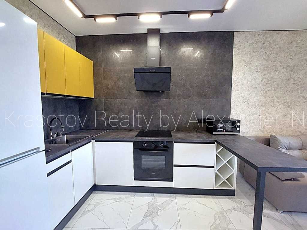 Modern Apartment in Prestigious Rodos Complex, 24th Floor, City View