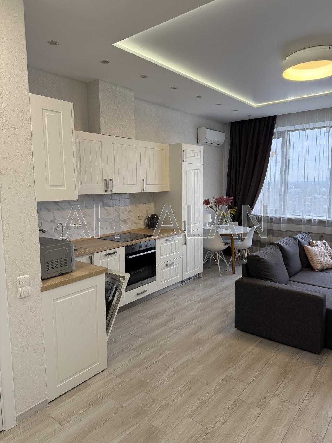 2-комнатная квартира с евроремонтом рядом с метро Осокорки, ЖК RiverStone