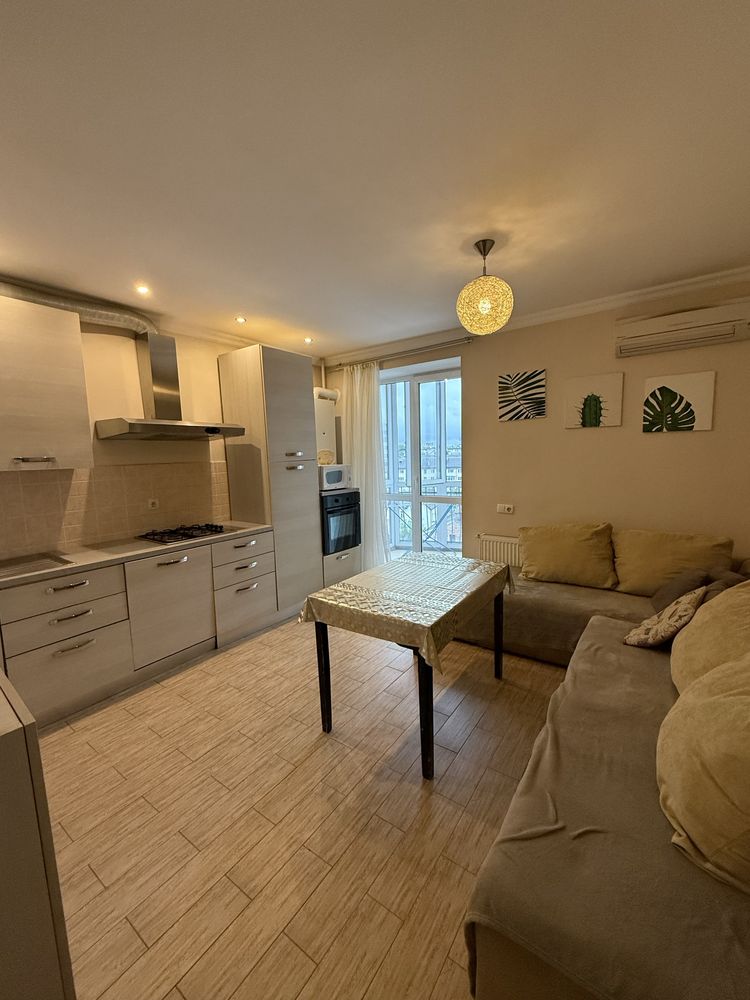 One-bedroom apartment near Precarpathian University with balcony and floor heating