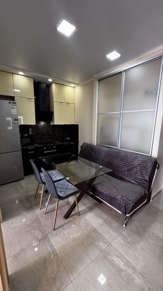 2-Room Apartment with Sea and Park View on Kamanina