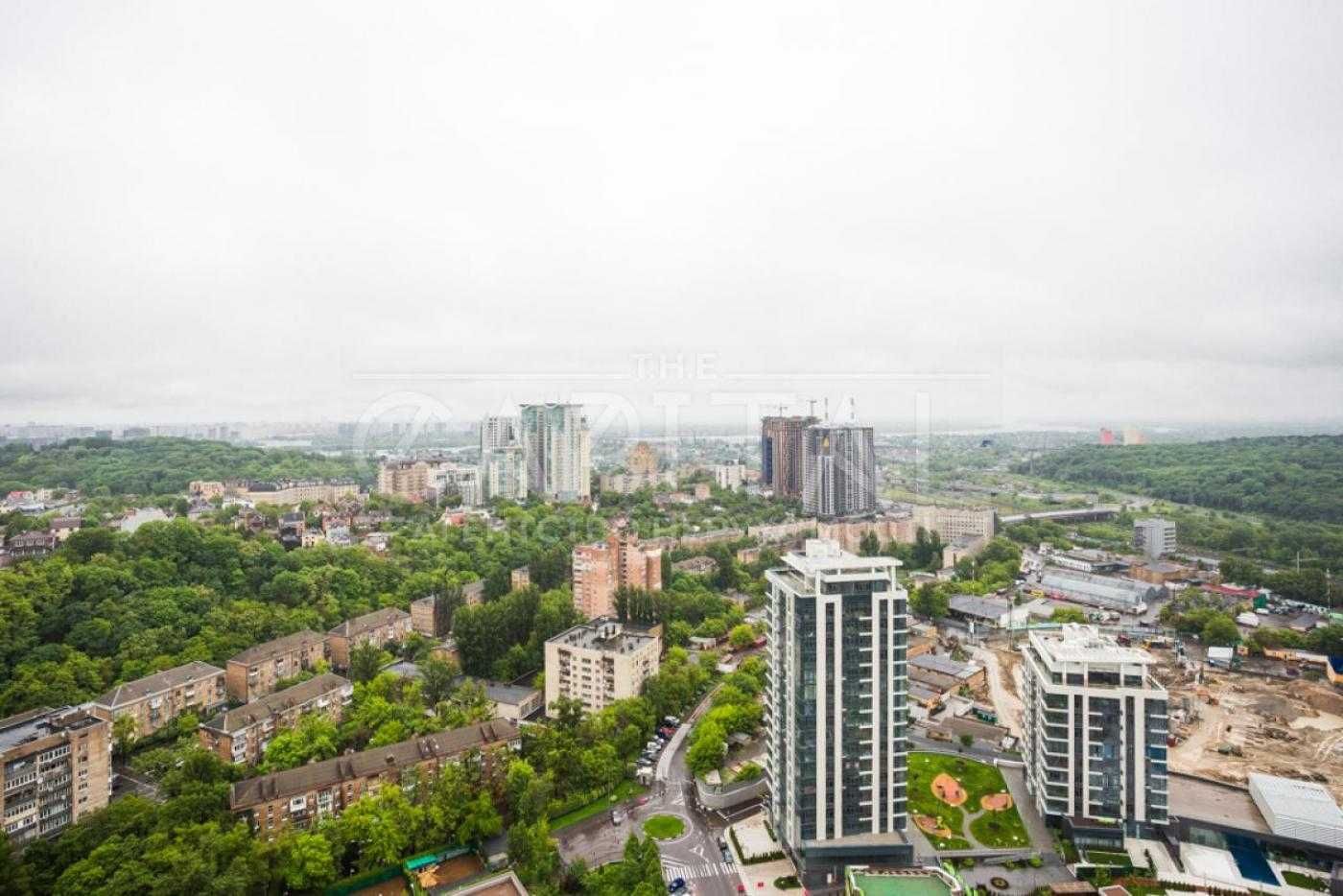 Роскошная 3-комнатная квартира с дизайнерским интерьером, 120 м2, светлые пространства