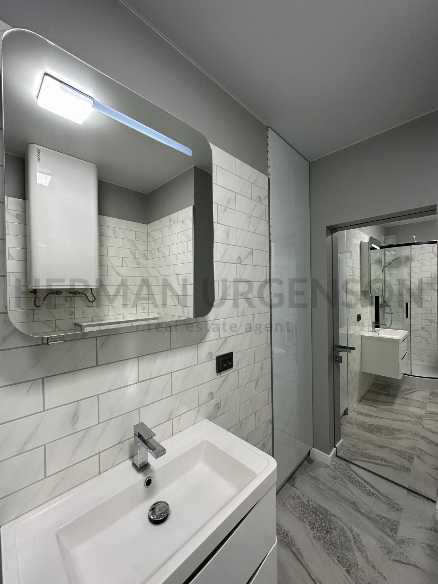 Stylish Furnished City Center Apartment with Modern Design