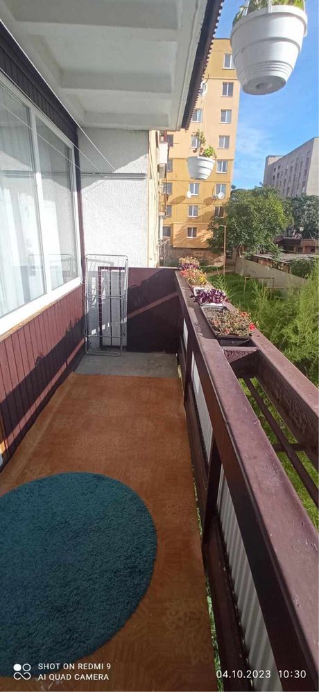 2-Room Apartment on Mynayska Street with Good Location and Renovation