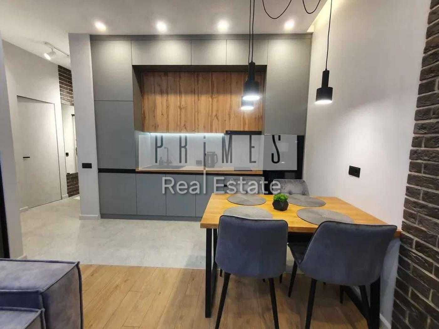 Designer Loft-Style 1-Bedroom Apartment in Yaroslaviv Grad Complex