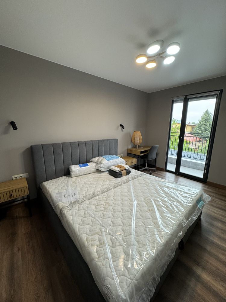 Modern Studio Apartment Near City Center with Amenities
