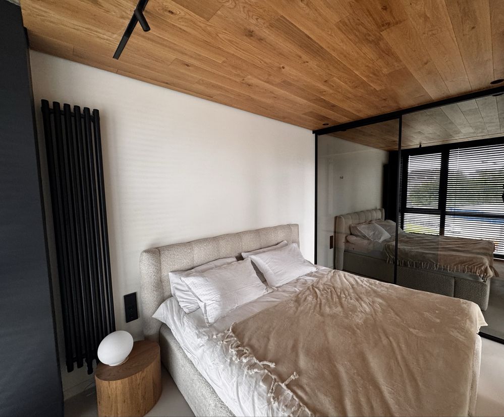 Stylish Designer Loft Apartment in City Center with Panoramic Windows