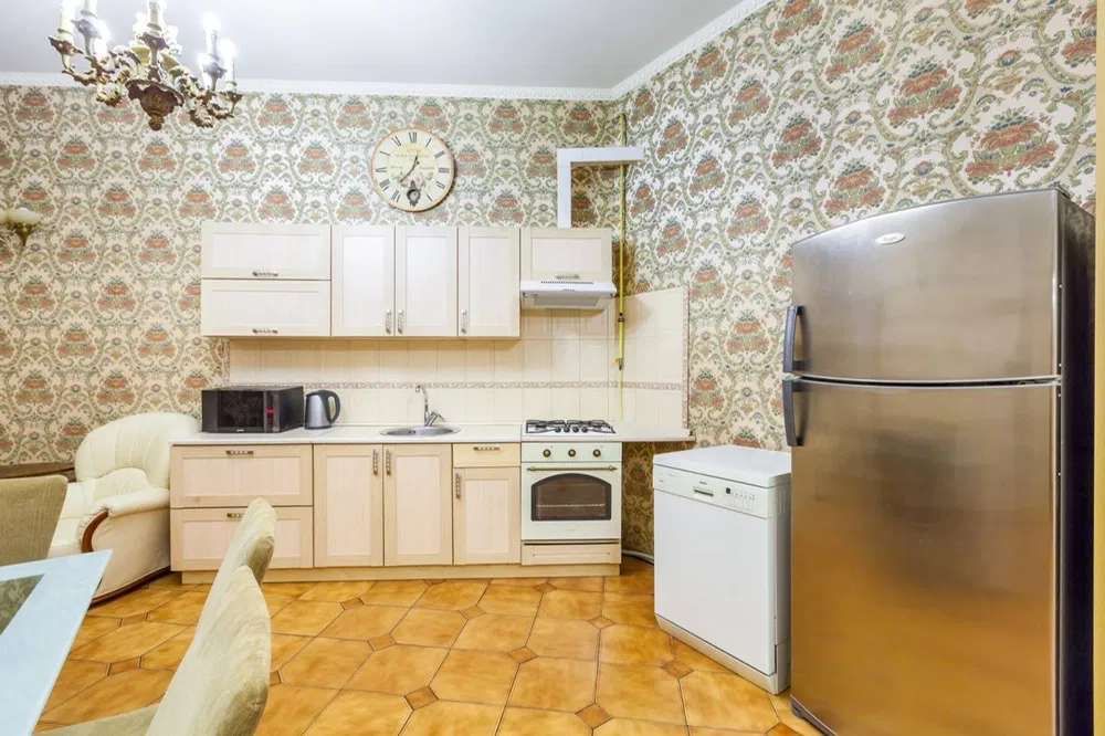 Two-bedroom apartment in historic center with separate bedrooms and large kitchen