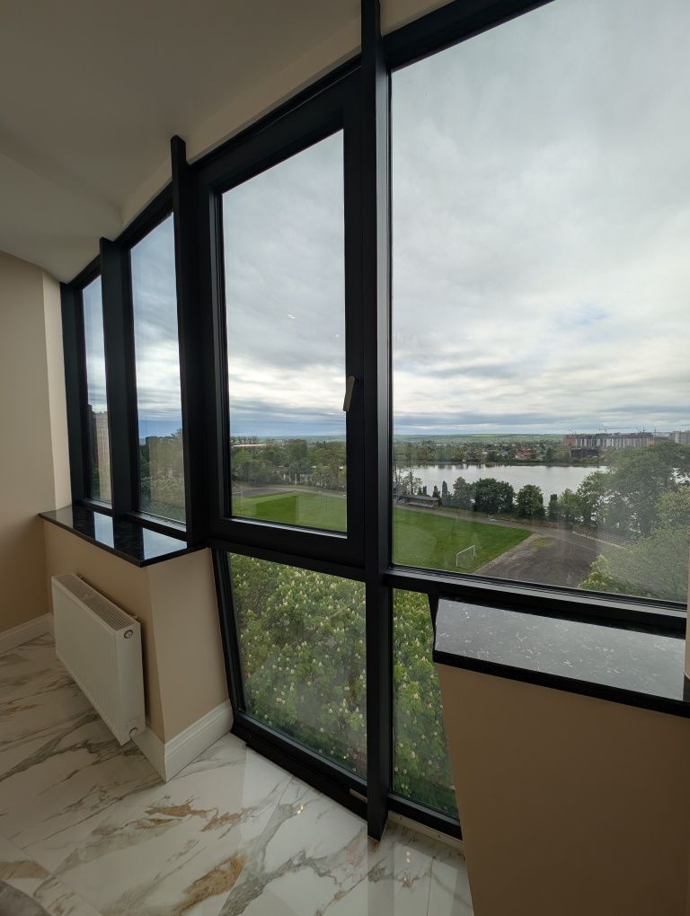 3-Bedroom Apartment in Parus Complex near City Lake