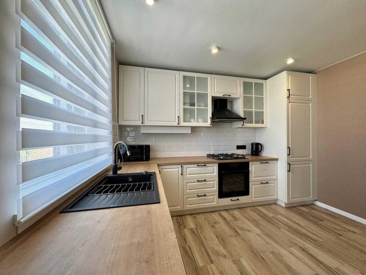Two-Room Apartment in New Building with Designer Renovation