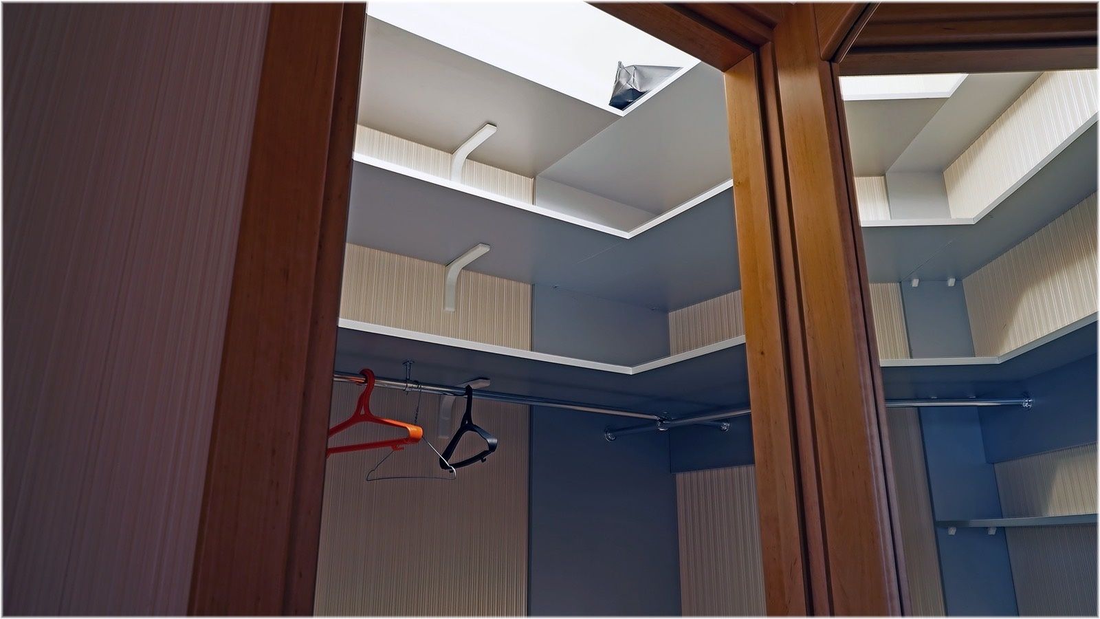 2-Room Apartment on French Boulevard near Mechnikov Hospital