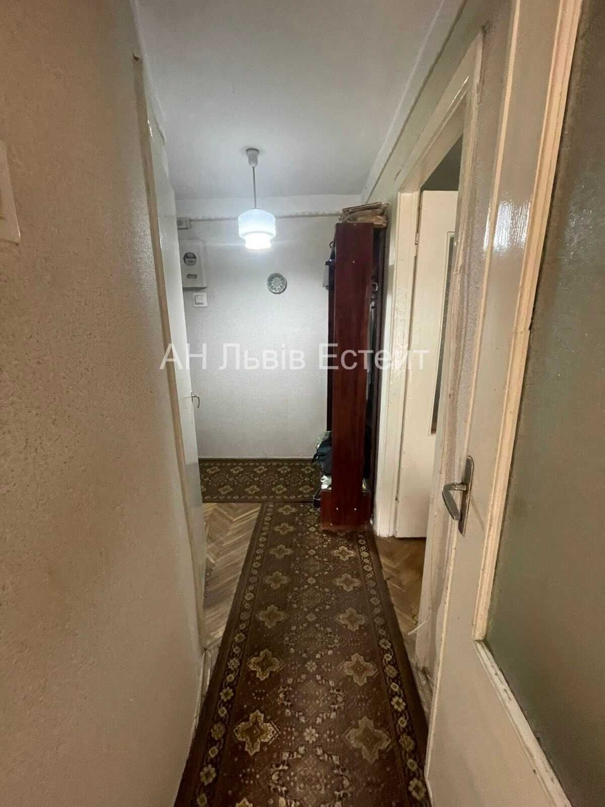 2-Room Apartment on Horodotska Street, Partially Furnished