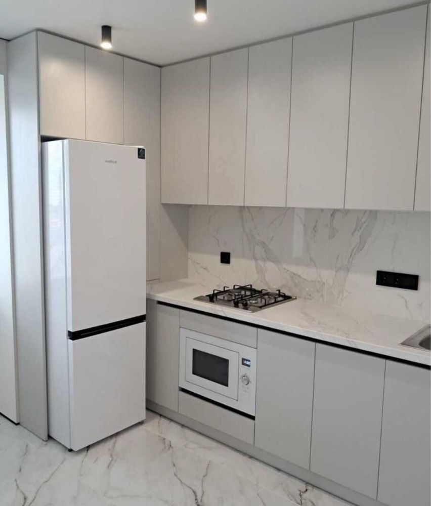 Spacious and Comfortable 1-Bedroom Apartment in Modern Residential Complex