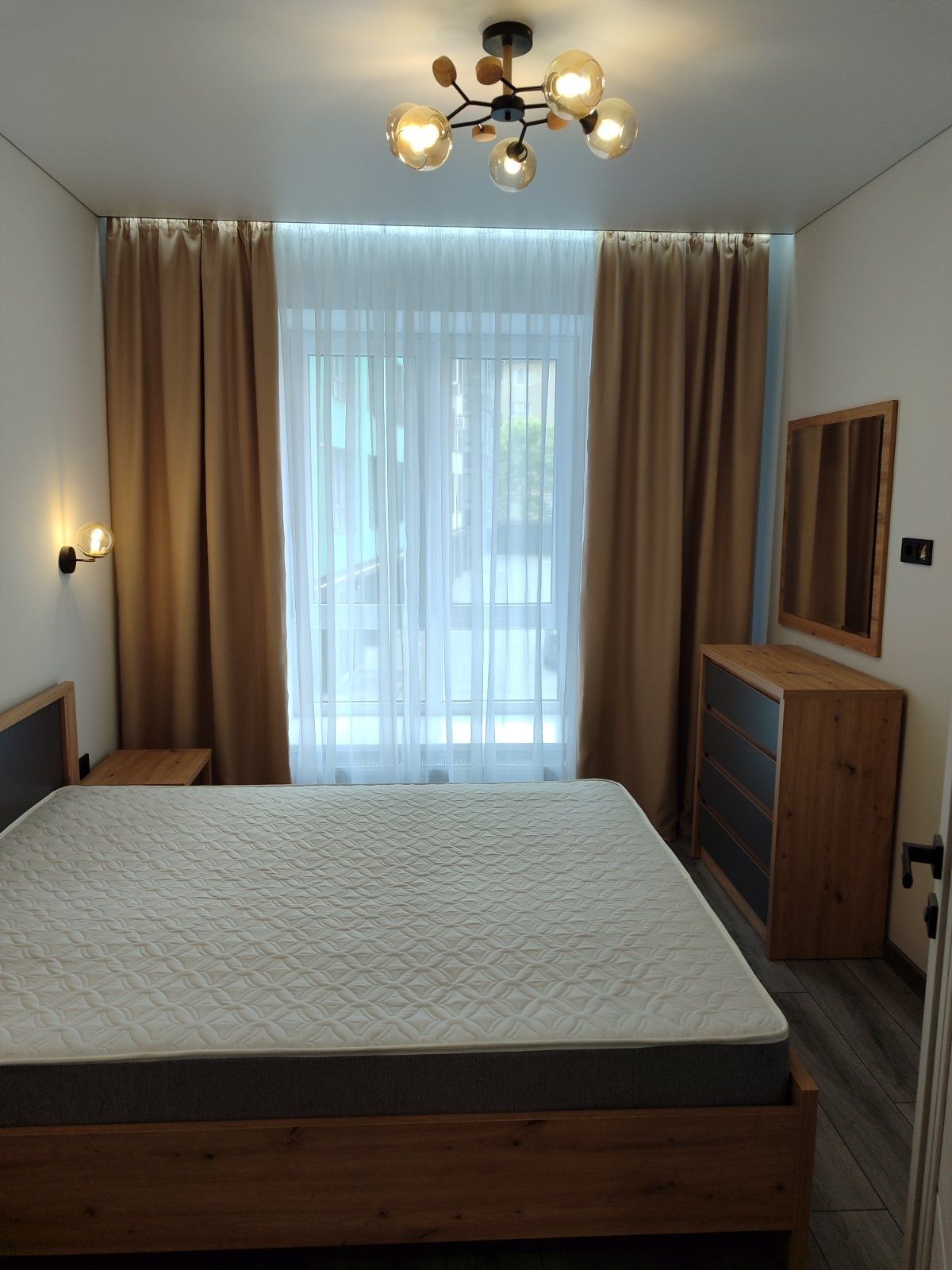 2-Room Apartment in Parkove Mistechko Complex, Fully Furnished