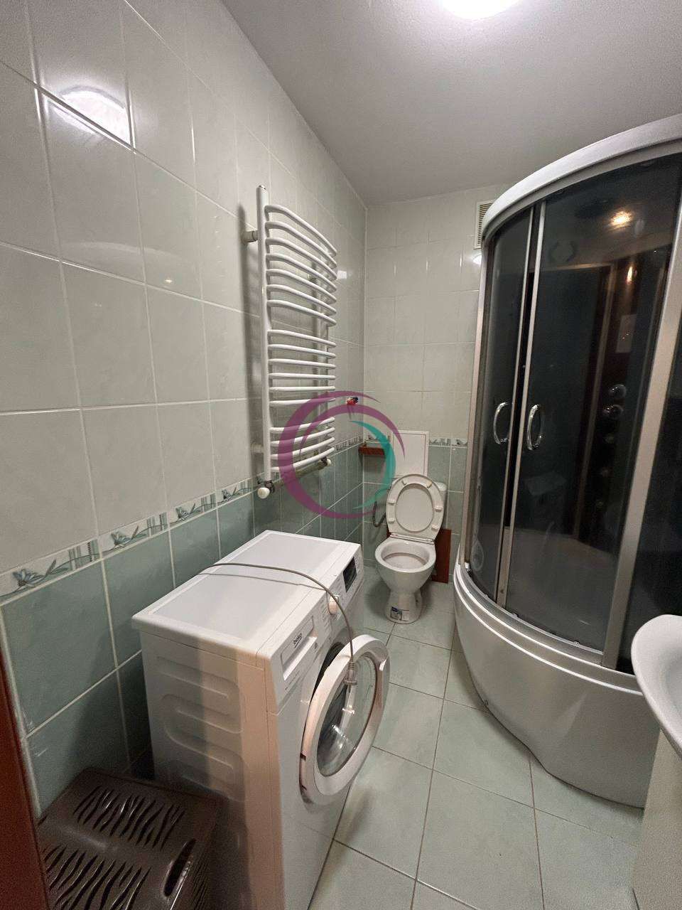 Spacious Apartment with Modern Kitchen on 11th Floor