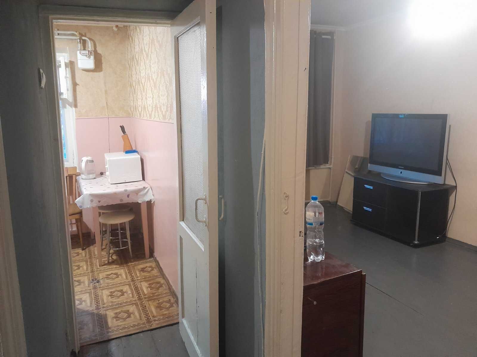 Cozy 1-Room Apartment near Shevchenko Square in Sukhyi Fontan District