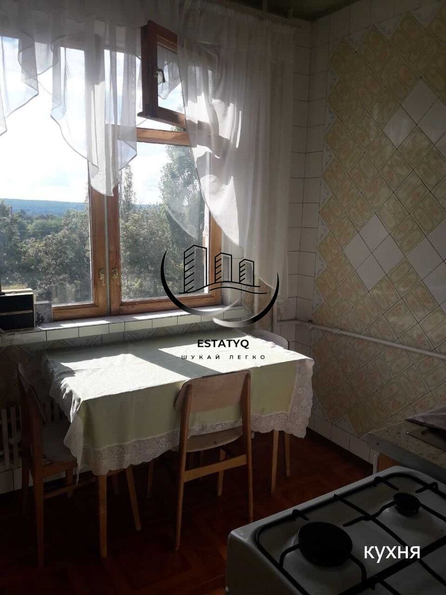 3-Room Apartment in Shevchenkivskyi District, Alekseevka, Victory Avenue