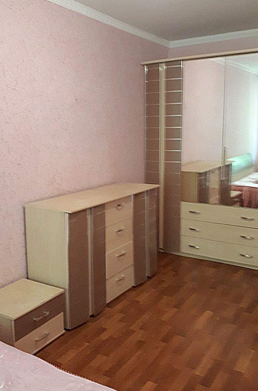 Furnished Apartment with Gas Heating and Appliances