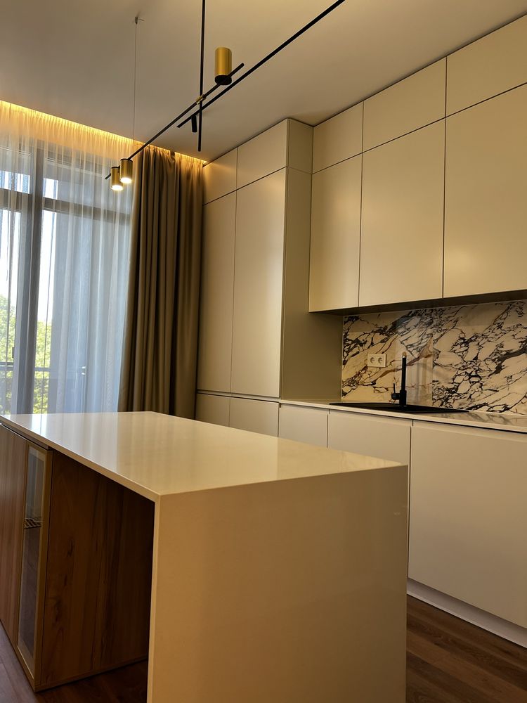 Spacious 1.5-Room Apartment in Residence Park Complex