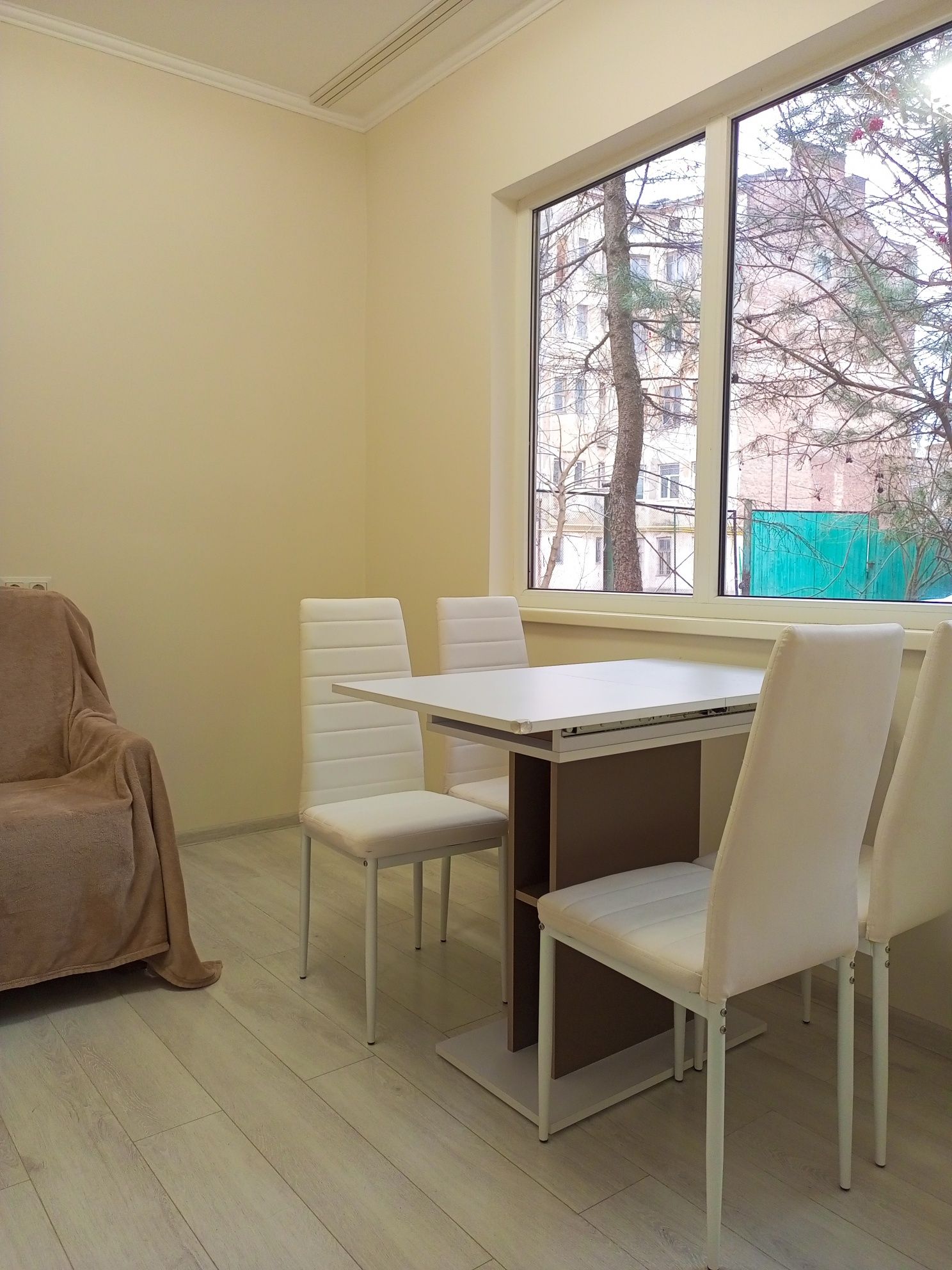 Renovated 1-Bedroom Apartment with Individual Entrance