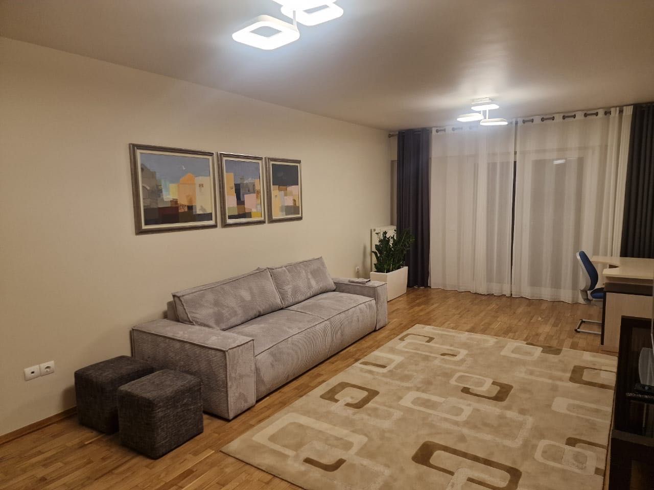 2-Room Apartment in Greek House Complex, City Center Location