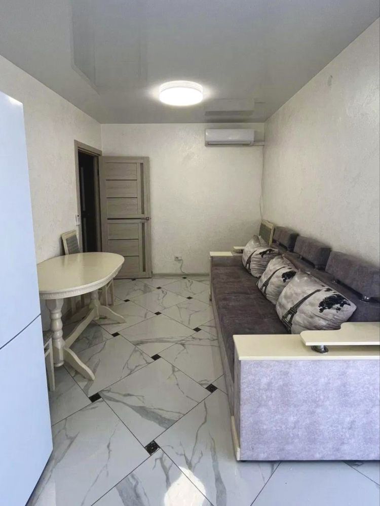 1-Bedroom Apartment in City Center with Euro Renovation