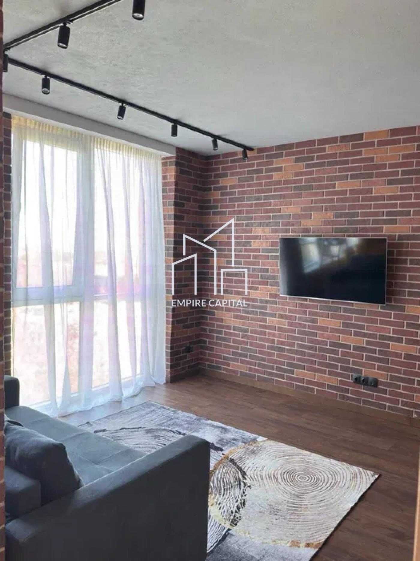 Designer Renovation Apartment on Sadova Street, New Building