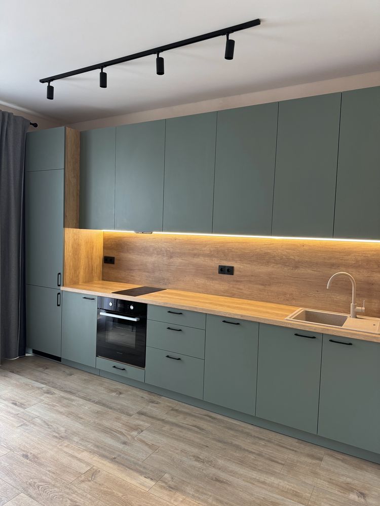 One-bedroom apartment in Quadrat residential complex with designer renovation