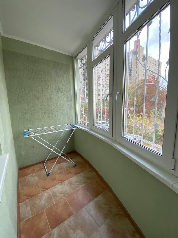 1-bedroom apartment in new building, central location, fully furnished