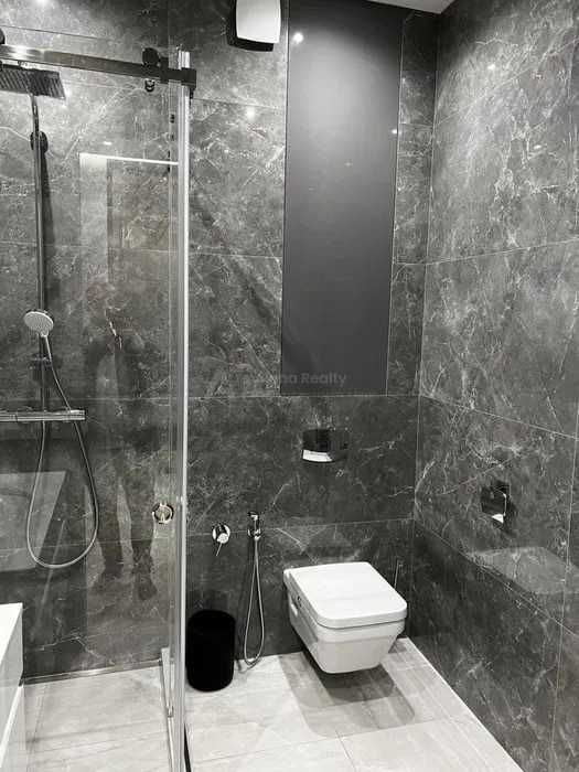 Stylish Business-Class Apartment in City Center with Premium Design and Amenities