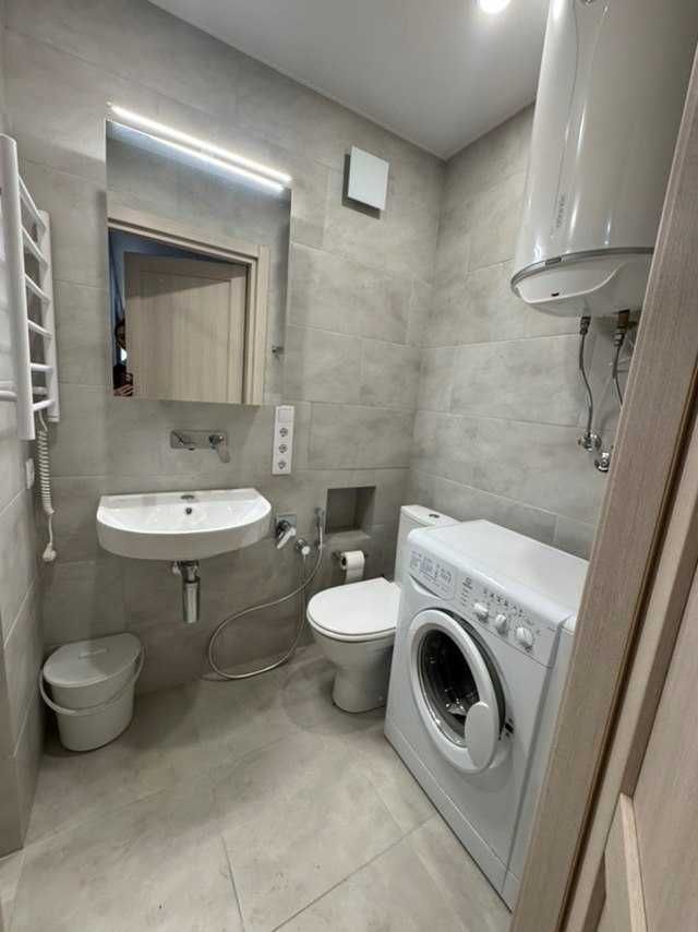 Two-room apartment on Hetman Petro Doroshenko Street with good renovation