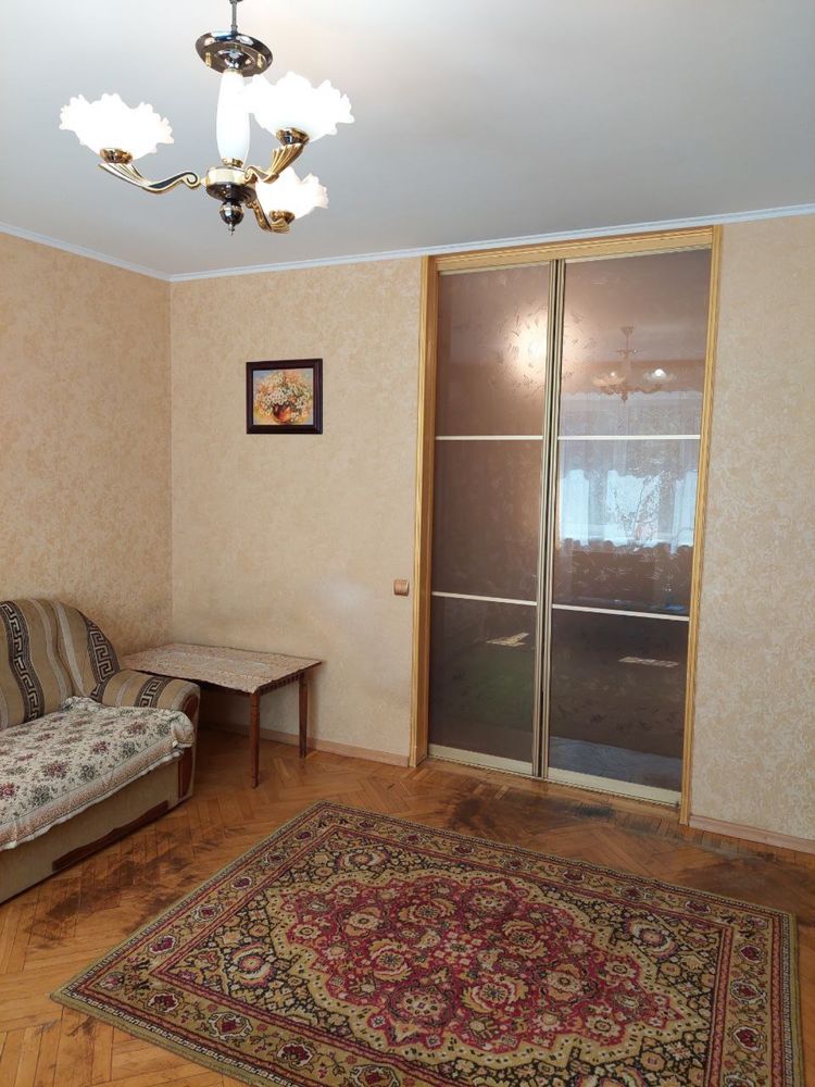 2-Room Apartment in Arkadia, Near Sea, Quiet Location