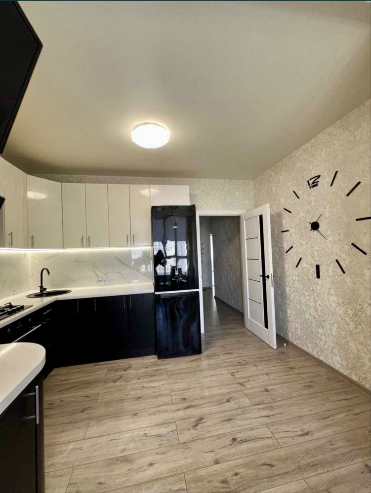 2-Room Apartment in Sophiivska Sphere Complex with Designer Interior